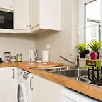 Stylish Lisbon Apartment In Alfama